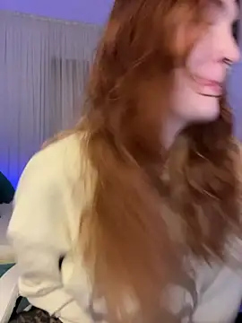  Chlo  e online show from 10/28/25, 09:36