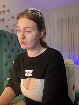  Chlo  e online show from 03/13/25, 03:00