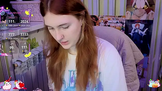  Chlo  e online show from 11/19/25, 03:01