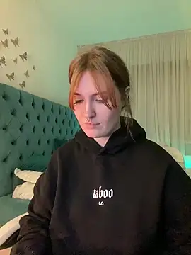  Chlo  e online show from 03/03/25, 04:32