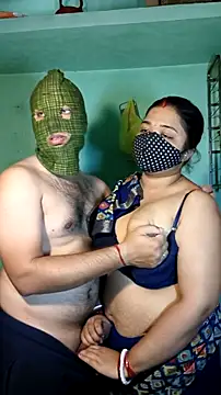 Snapshot of hotty_Sexy-couple chatting on 03/11/25, 06:19 hotty Sexy-couple online show from 03/11/25, 06:19