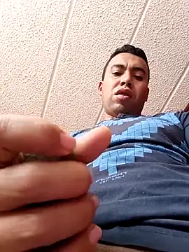 Diego leon27 online show from 10/12/25, 01:01