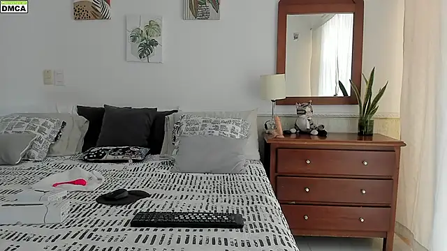 emilyboobs   online show from 11/28/25, 01:22