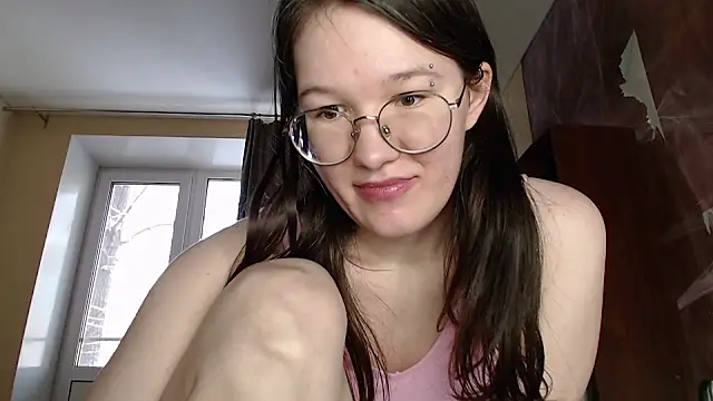 Snapshot of MiriamOr chatting on 02/06/25, 10:14 MiriamOr online show from 02/06/25, 10:14