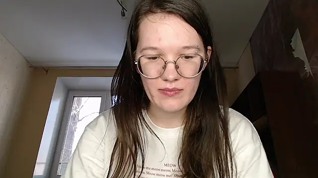 Snapshot of MiriamOr chatting on 02/10/25, 10:09 MiriamOr online show from 02/10/25, 10:09