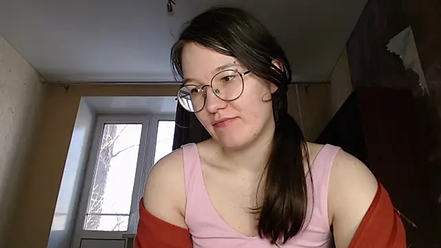Snapshot of MiriamOr chatting on 02/20/25, 10:16 MiriamOr online show from 02/20/25, 10:16