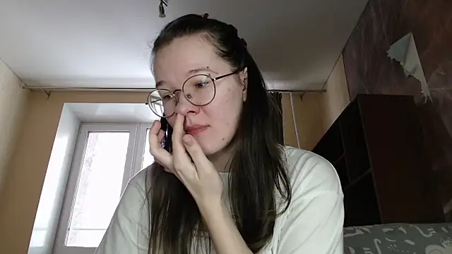 Snapshot of MiriamOr chatting on 02/26/25, 07:23 MiriamOr online show from 02/26/25, 07:23