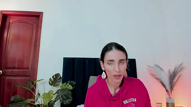 Nina Cavaali online show from 03/07/25, 06:11
