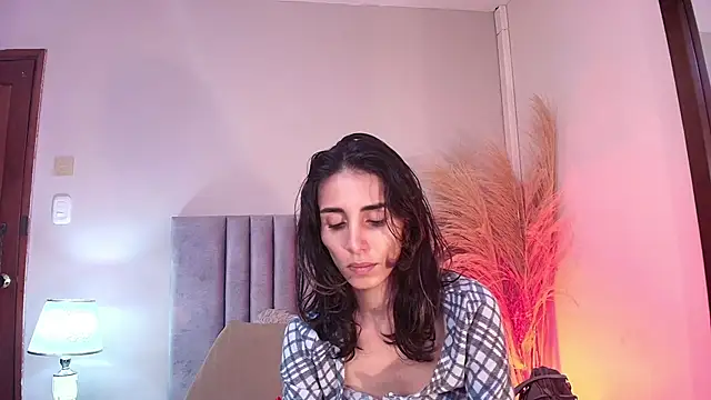 Nina Cavaali online show from 09/30/25, 06:03