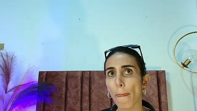 Nina Cavaali online show from 09/20/25, 06:13