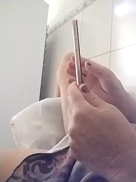 mariy522 online show from 10/19/25, 01:14