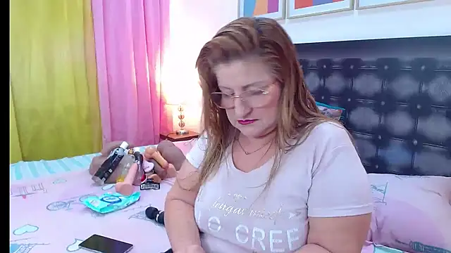 sandra 20 online show from 05/21/26, 10:45