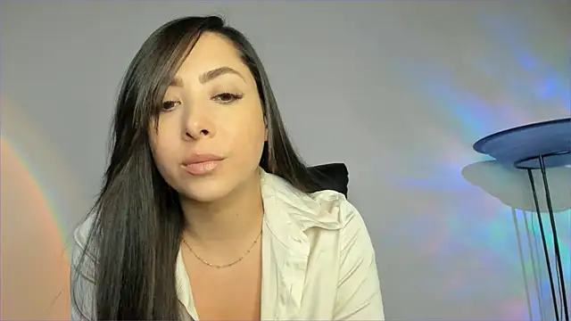 Snapshot of Mila__Paramo chatting on 09/30/25, 11:44 Mila Paramo online show from 09/30/25, 11:44