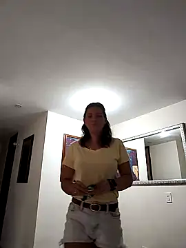 Mia Hampton online show from 03/04/25, 09:11