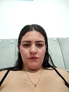 Mia Hampton online show from 04/05/26, 05:19