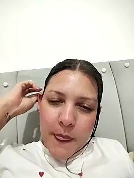 Mia Hampton online show from 04/02/26, 08:59