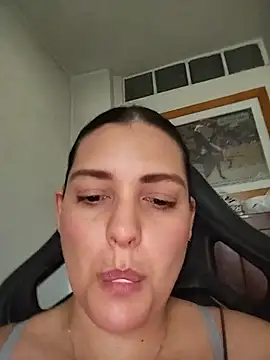 Mia Hampton online show from 06/07/26, 08:58