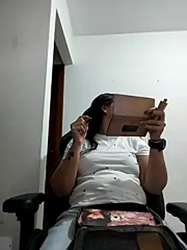 Mia Hampton online show from 01/11/26, 08:27