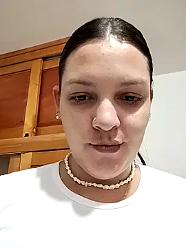 Mia Hampton online show from 10/08/25, 12:17