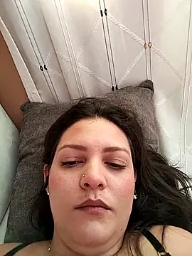 Mia Hampton online show from 09/28/25, 12:45