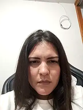 Mia Hampton online show from 12/19/25, 10:56