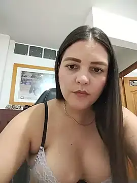 Mia Hampton online show from 07/14/26, 10:27