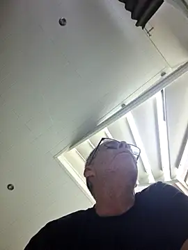 DarrenSullivanSlut online show from 03/18/25, 09:01