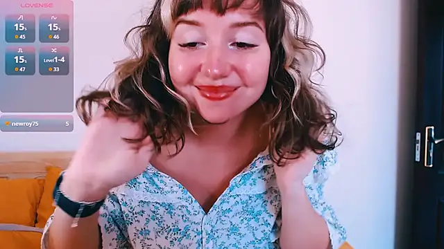 Cosmo Riri online show from 02/09/26, 05:49