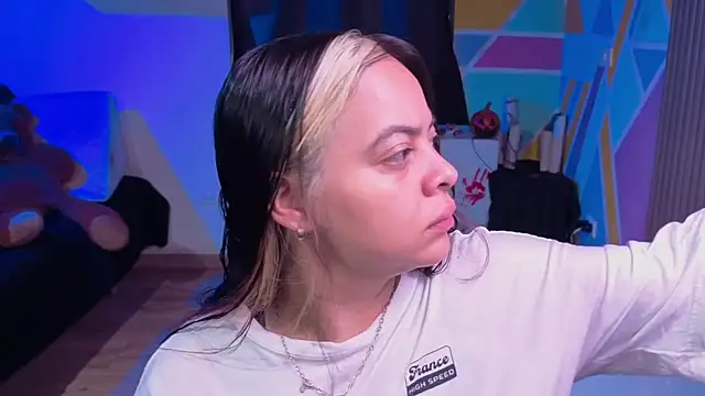 Cuttiealice online show from 11/01/25, 12:43