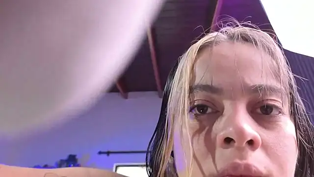 Cuttiealice online show from 11/25/25, 12:38