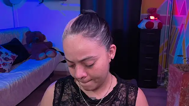 Cuttiealice online show from 11/08/25, 11:36