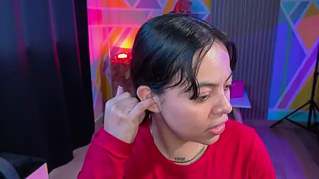 Cuttiealice online show from 10/07/25, 11:33