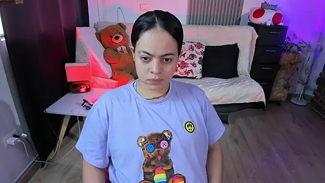 Cuttiealice online show from 03/17/25, 03:07