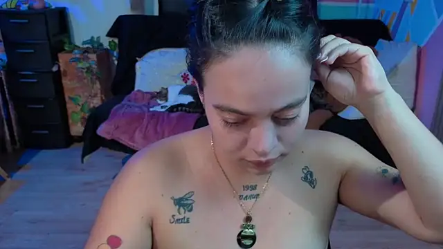 Cuttiealice online show from 09/10/25, 05:45