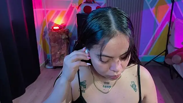 Cuttiealice online show from 10/10/25, 12:50