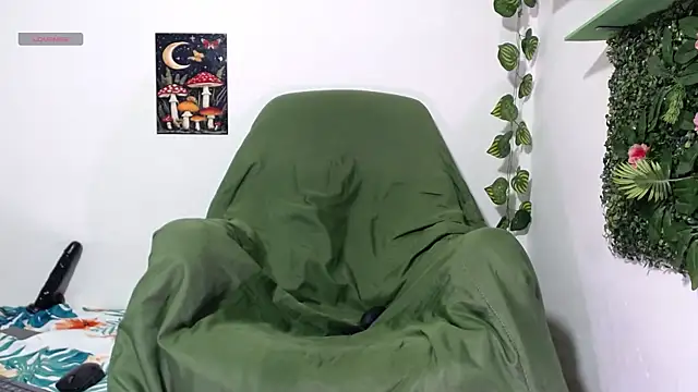 Dany milk online show from 04/16/26, 01:28