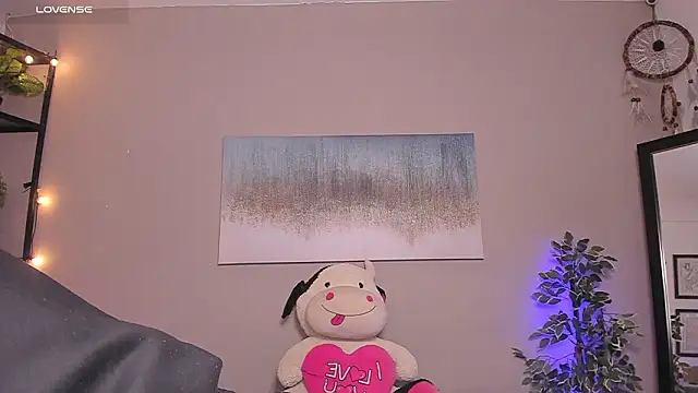 Briana Wells  online show from 02/17/26, 12:46