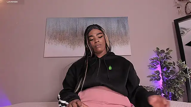 Briana Wells  online show from 10/23/25, 01:21