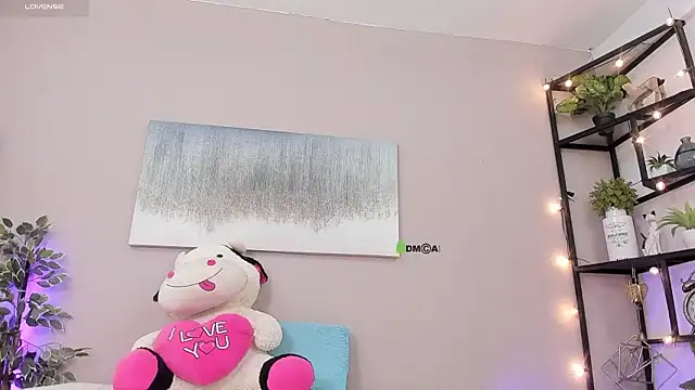 Briana Wells  online show from 10/25/25, 01:34