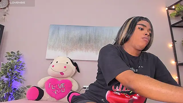 Briana Wells  online show from 03/15/26, 12:56