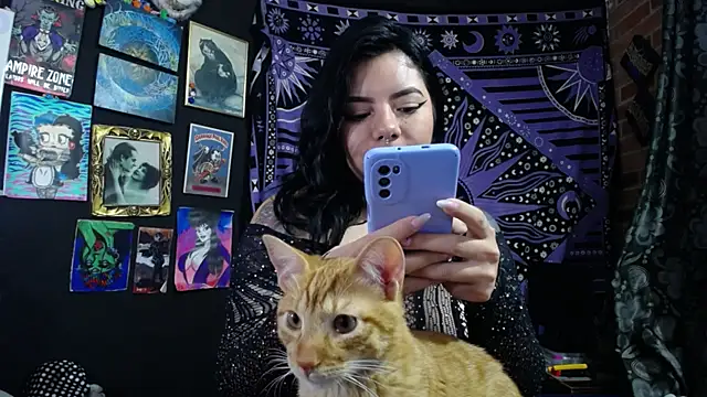 Yourmadame P online show from 04/23/26, 04:08