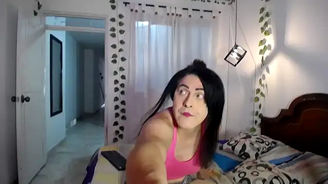 ivonne  hott1 online show from 10/13/25, 08:54