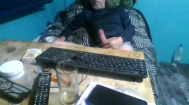 Snapshot of malekon76 chatting on 01/19/25, 12:39 malekon76 online show from 01/19/25, 12:39