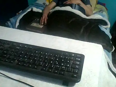 Snapshot of malekon76 chatting on 09/26/25, 10:44 malekon76 online show from 09/26/25, 10:44