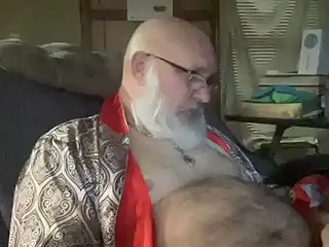 Snapshot of 44jon44 chatting on 12/22/24, 11:31 44jon44 online show from 12/22/24, 11:31