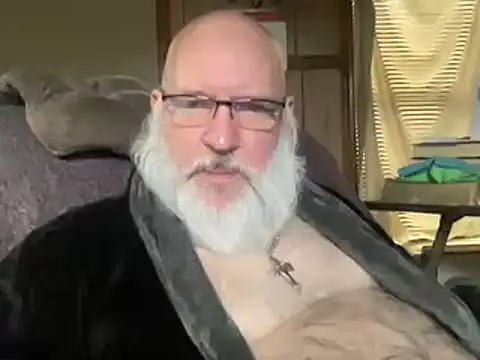 Snapshot of 44jon44 chatting on 12/22/24, 08:25 44jon44 online show from 12/22/24, 08:25