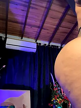 monroe 777 online show from 11/11/25, 12:05