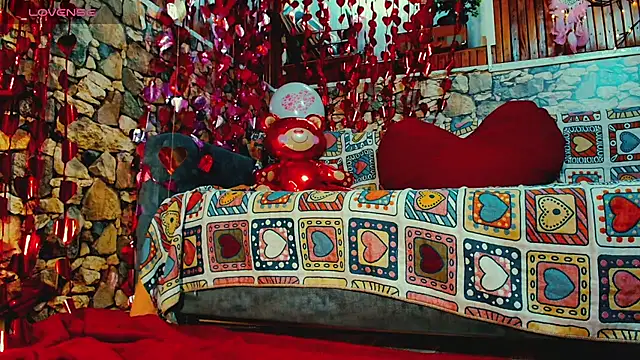 Katrine online show from 02/12/26, 01:38