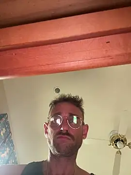 MaxSpadeErotica online show from 05/05/26, 02:09