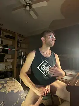 MaxSpadeErotica online show from 06/17/26, 04:34